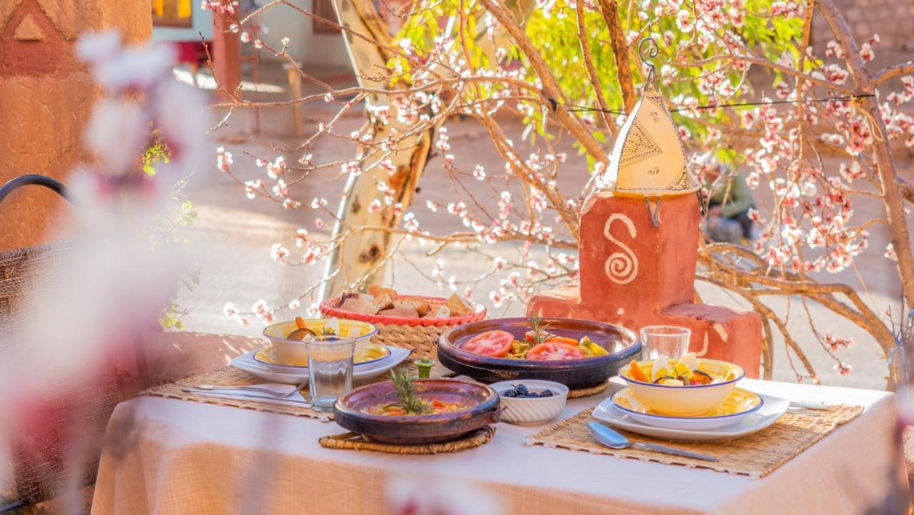 Riad Kasbah Des Roches Akhendachou n'Ait Ouffi Exterior foto